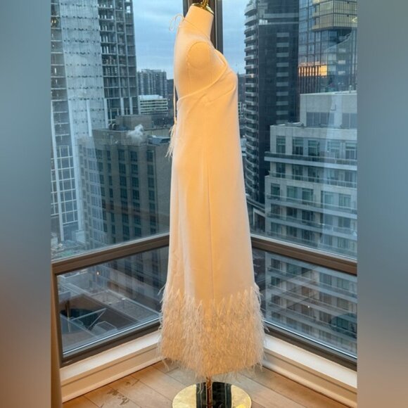🆕 ALEXIS 🧿 NWOT Izzie Feather Trimmed Maxi Dress, White, Sz M - Picture 9 of 16